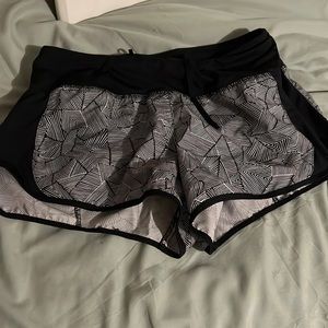 Women’s size small Nike shorts